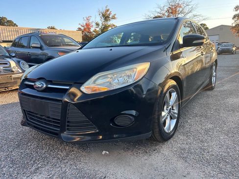 Used 2014 Ford Focus SE image 2