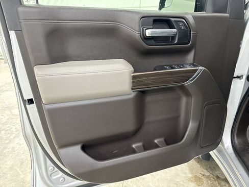 Used 2020 Chevrolet Silverado 1500 LT w/ All-Star Edition AWD/4WD image 21