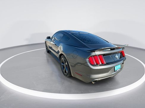 Used 2016 Ford Mustang Coupe RWD image 6