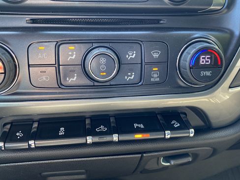 Used 2018 Chevrolet Silverado 1500 LT w/ All Star Edition AWD/4WD image 18