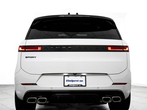 Used 2025 Land Rover Range Rover Sport Dynamic SE AWD/4WD image 6