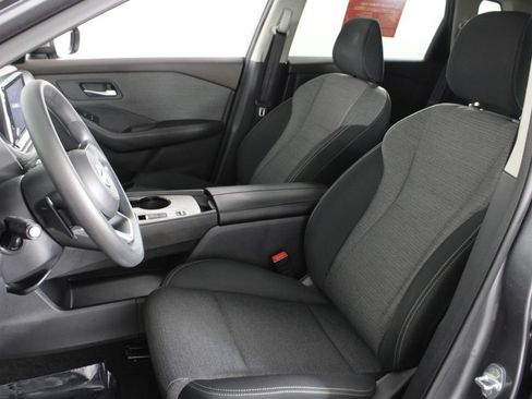Certified 2022 Nissan Rogue SV FWD image 20