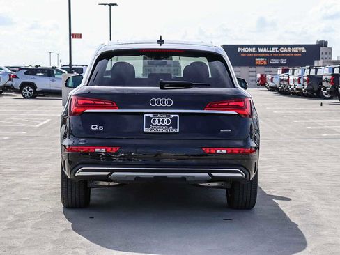 Used 2023 Audi Q5 2.0T Premium w/ Convenience Package AWD/4WD image 5