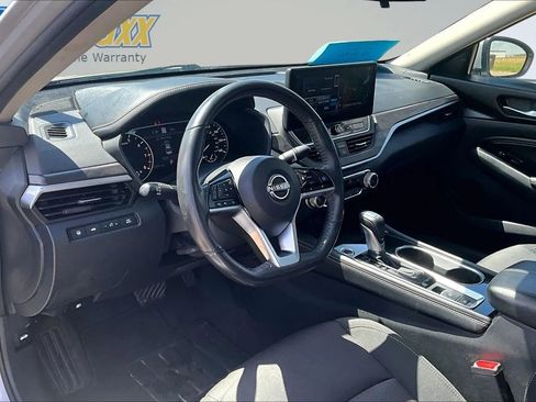 Used 2023 Nissan Altima 2.5 SV w/ SV Premium Package AWD/4WD image 23