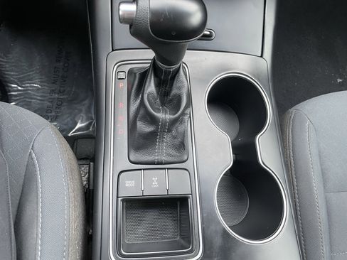 Used 2019 Kia Sorento LX image 23