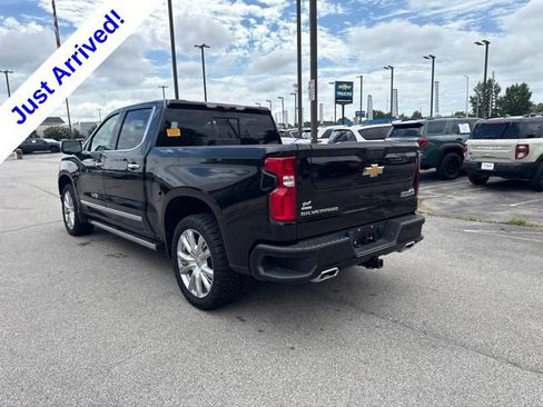 Used 2024 Chevrolet Silverado 1500 High Country w/ High Country Premium Package AWD/4WD image 5