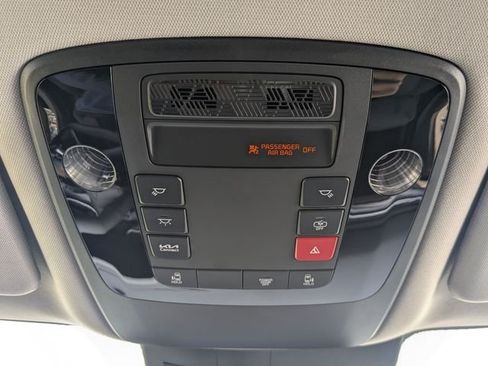 New 2027 Kia Carnival LX FWD image 22