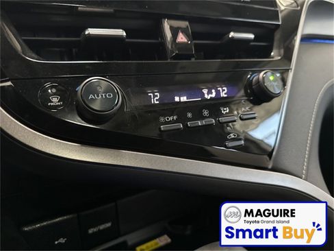 Used 2022 Toyota Camry XSE image 14