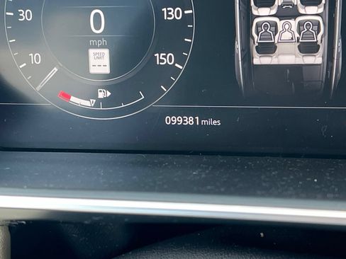 Used 2018 Land Rover Range Rover Sport HSE AWD/4WD image 10