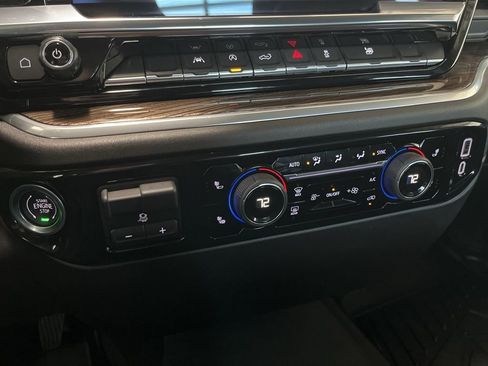 Used 2025 Chevrolet Silverado 1500 LT image 14