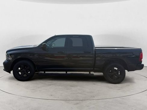 Used 2016 RAM 1500 Express w/ Black Ram 1500 Express Group AWD/4WD image 8