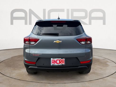 Used 2022 Chevrolet TrailBlazer LS FWD image 9