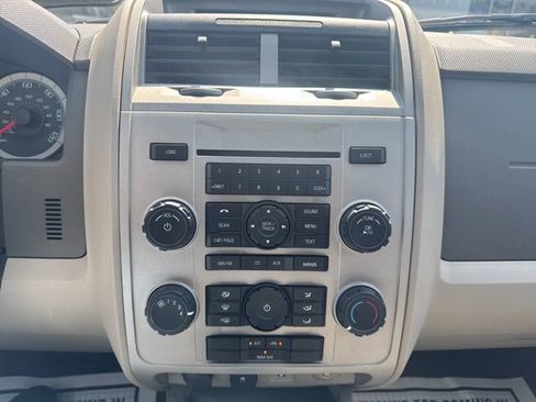 Used 2010 Ford Escape XLT FWD image 19