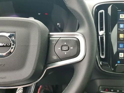 Used 2023 Volvo C40 P8 Recharge Ultimate image 20