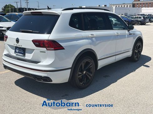 Certified 2023 Volkswagen Tiguan SE R-Line AWD/4WD image 6
