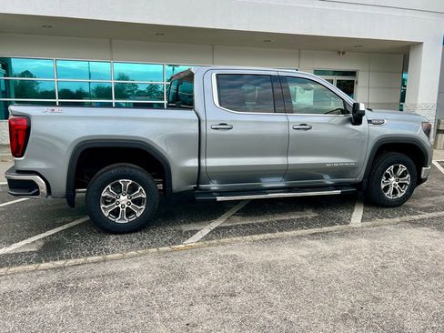 New 2026 GMC Sierra 1500 SLE image 32
