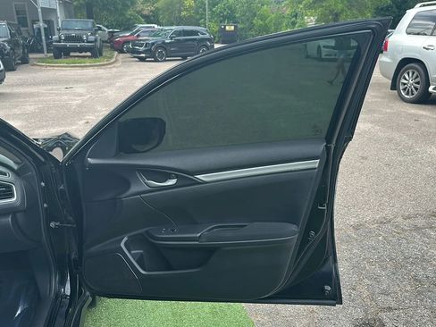 Used 2019 Honda Civic LX image 21