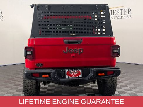 Used 2024 Jeep Gladiator Mojave AWD/4WD image 6