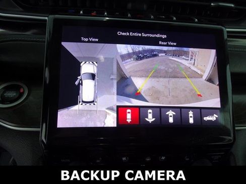 Certified 2023 Jeep Grand Cherokee 4WD 4xe w/ Luxury Tech Group II image 16