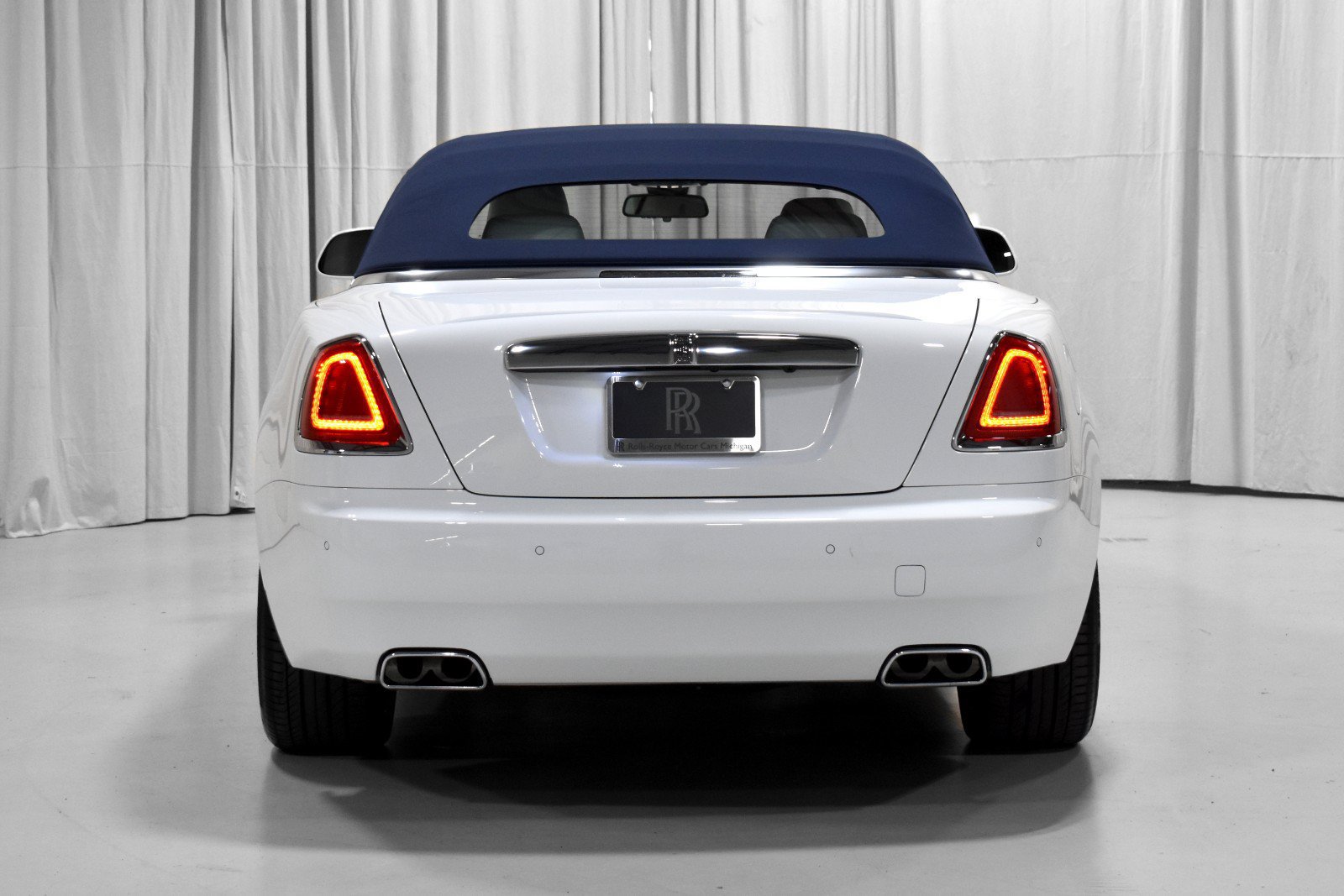Certified 2020 Rolls-Royce Dawn RWD image 15