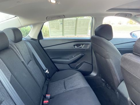 Used 2023 Honda Accord EX image 25
