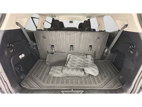 Used 2023 Subaru Ascent Premium w/ Convenience Package AWD/4WD image 21