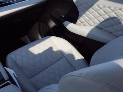 Used 2025 Mitsubishi Outlander SEL AWD/4WD image 12