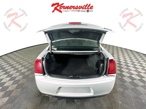 Used 2023 Chrysler 300 S image 28