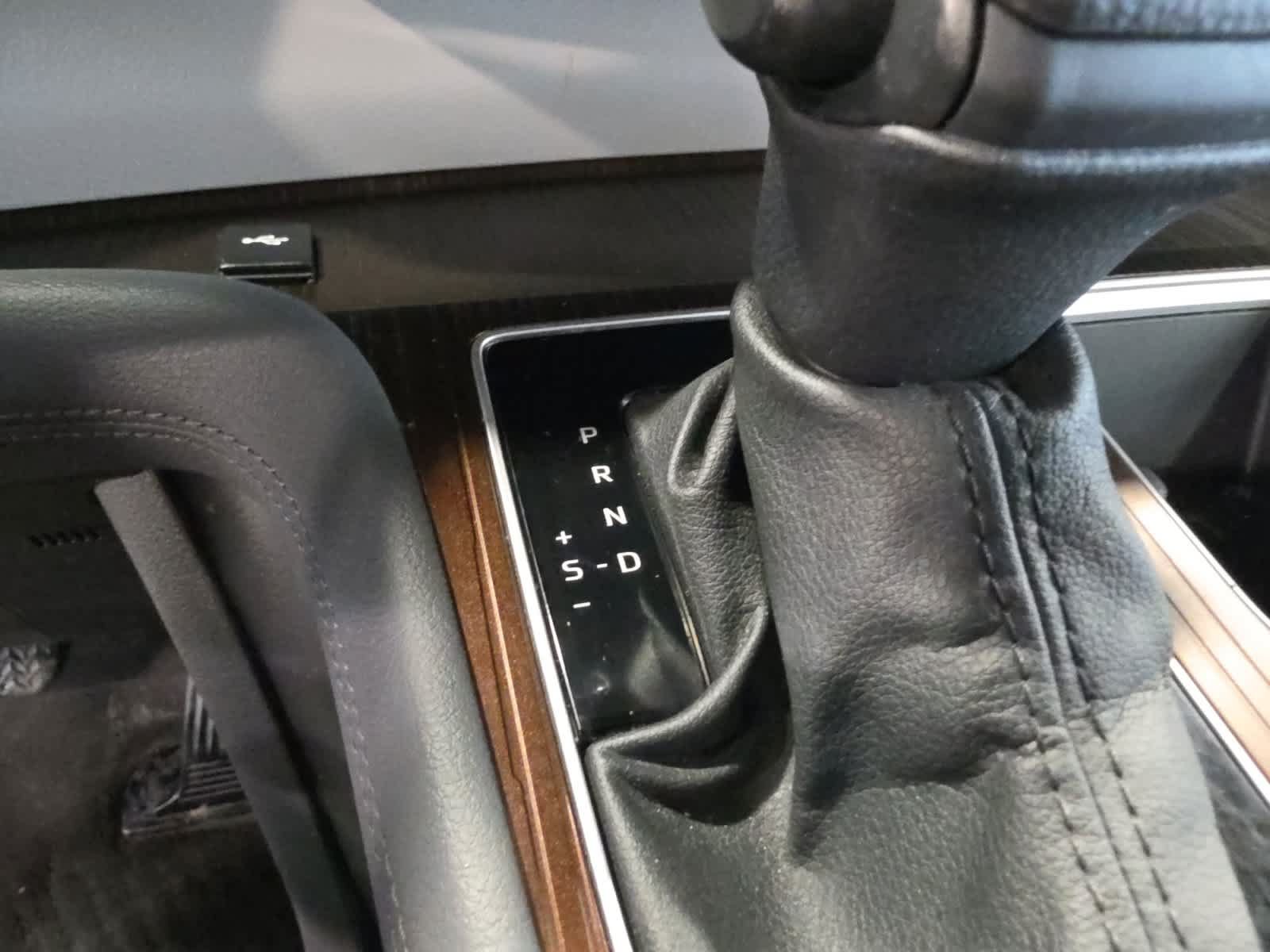 Used 2024 Toyota Sienna AWD image 23