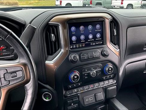 Used 2020 Chevrolet Silverado 2500 High Country w/ Z71 Off-Road Package AWD/4WD image 9