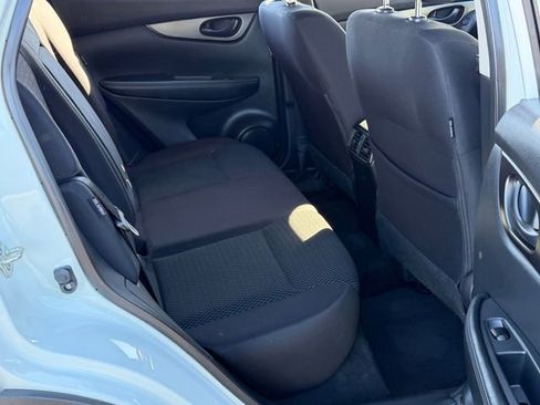 Certified 2022 Nissan Rogue Sport S image 23