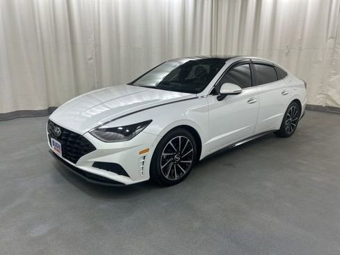 Used 2021 Hyundai Sonata Limited image 2