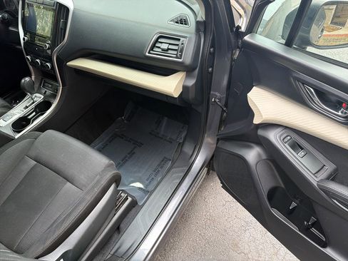 Used 2022 Subaru Ascent Premium w/ Convenience Package AWD/4WD image 29