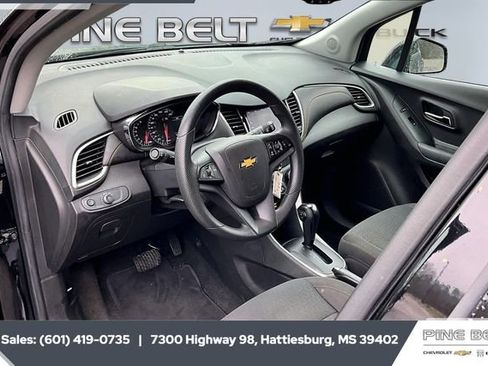 Used 2021 Chevrolet Trax LS w/ Tint and Cruise Package image 12