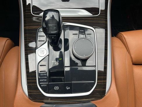 Used 2021 BMW X5 xDrive40i w/ M Sport Package image 19