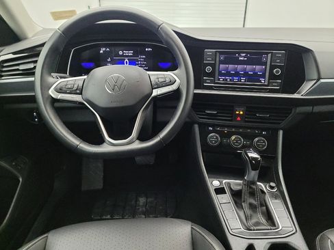Used 2024 Volkswagen Jetta SE FWD image 22
