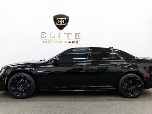 Used 2020 Chrysler 300 S w/ S Model Appearance Package RWD image 2