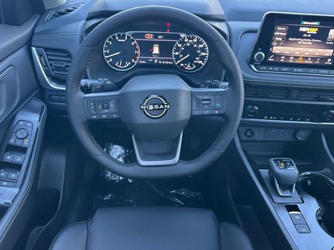 New 2026 Nissan Rogue SV AWD/4WD image 17