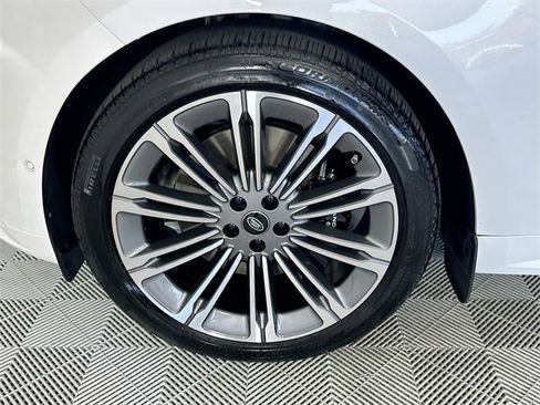 Used 2025 Land Rover Range Rover Sport Autobiography image 29