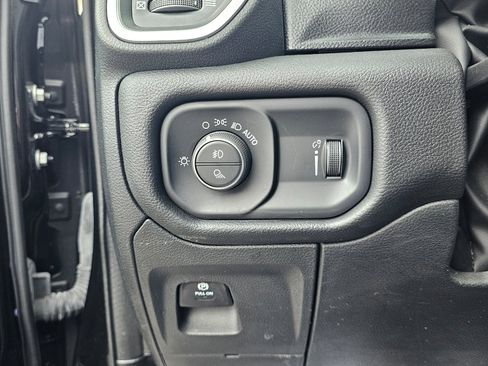 Used 2023 RAM 1500 Big Horn w/ Trailer Tow Group image 23