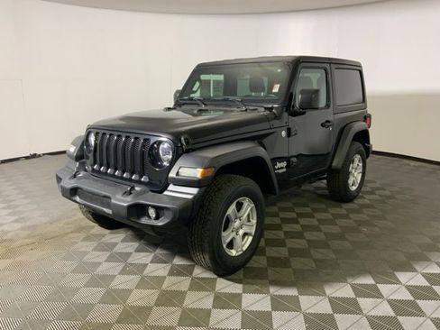 Used 2020 Jeep Wrangler Sport image 4
