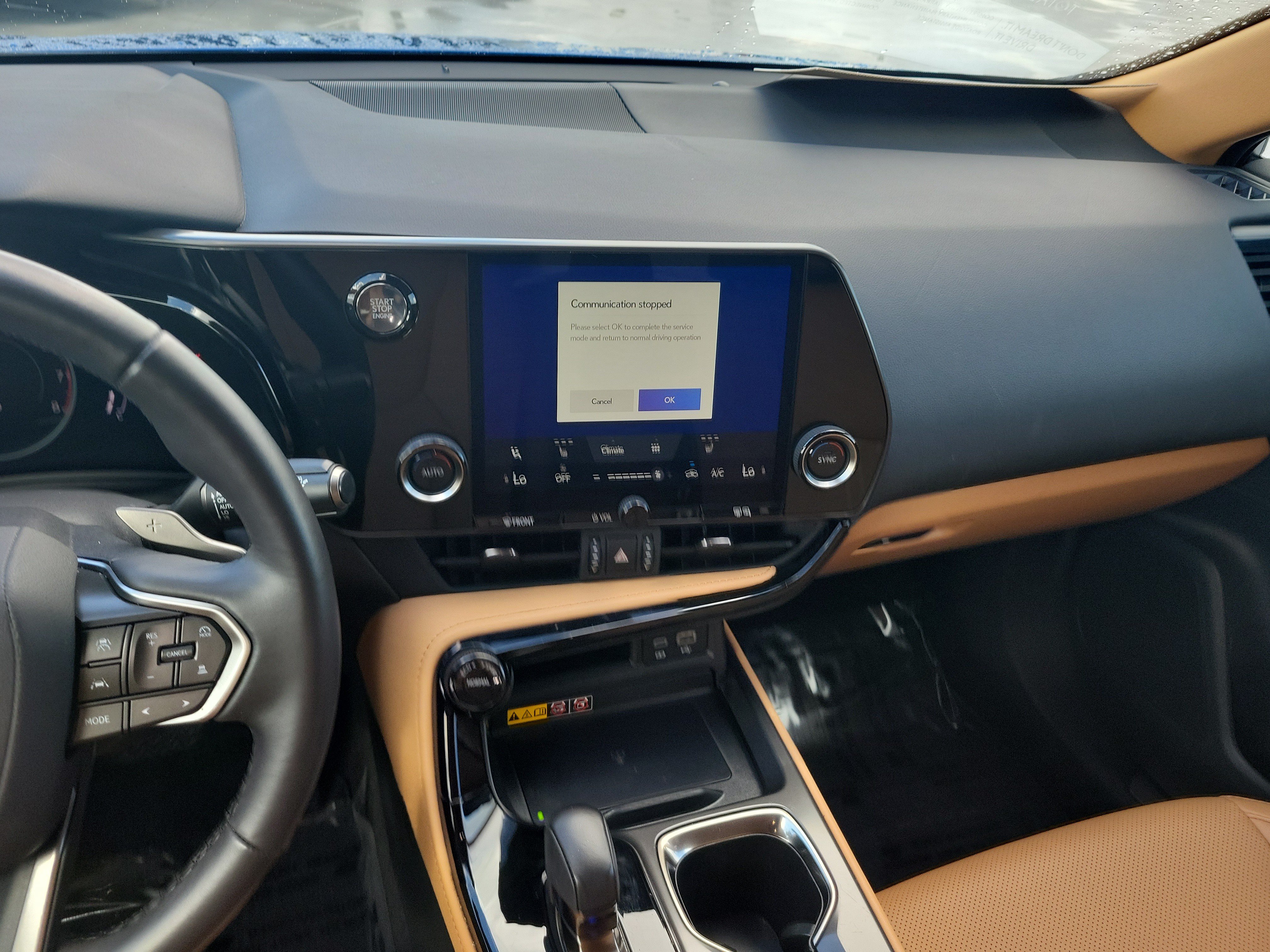 Used 2025 Lexus NX 250 FWD w/ Towing Package (2000 Lbs) image 17