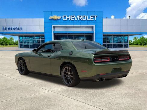 Used 2023 Dodge Challenger R/T Scat Pack RWD image 3