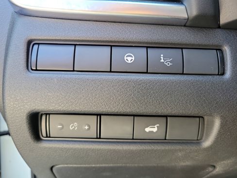 Certified 2023 Nissan Rogue Platinum w/ Platinum Premium Package FWD image 32