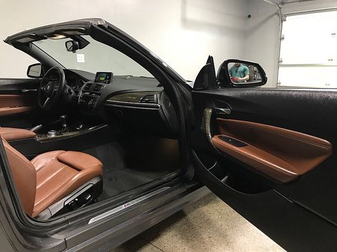 Used 2015 BMW M235i Convertible image 17