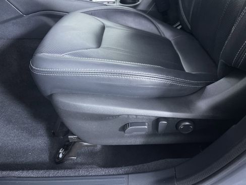 Used 2022 Subaru Forester Limited image 13