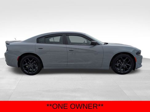 Used 2022 Dodge Charger SXT w/ Blacktop Package image 5