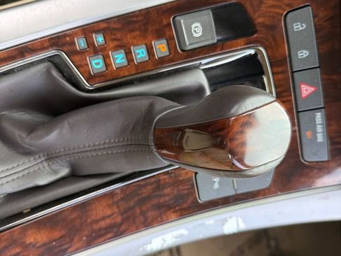 Used 2010 Buick LaCrosse CXL image 25