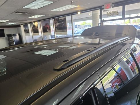 Used 2019 Jeep Grand Cherokee Altitude image 37