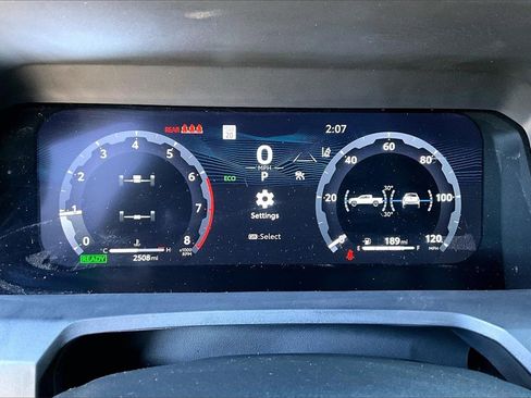 Used 2025 Toyota Tacoma TRD Off-Road image 12